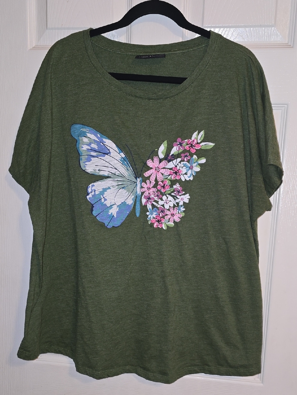 Lane Bryant Olive Green Short Sleeve Tee with Blue Butterfly &‎ Pink Floral